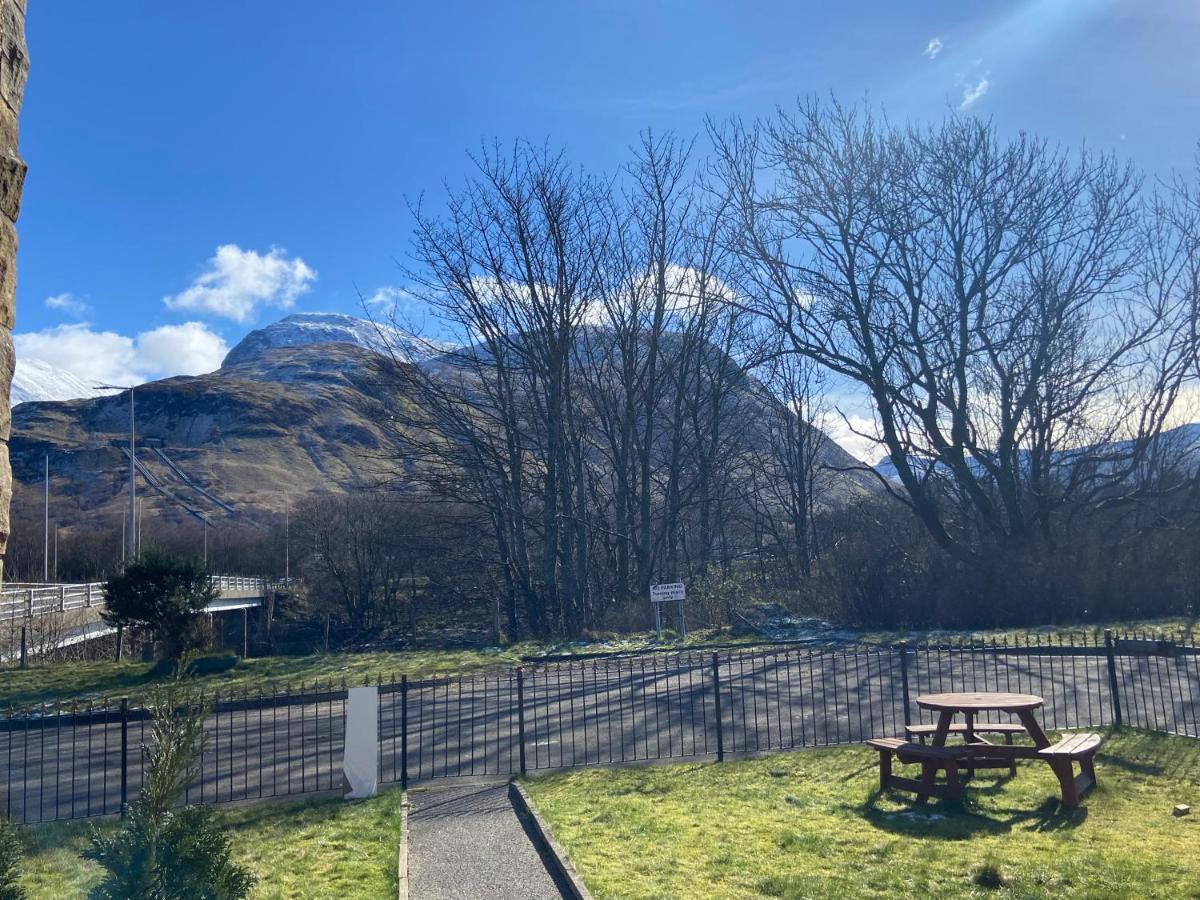 Victoria House Bed And Breakfast Fort William Exteriér fotografie